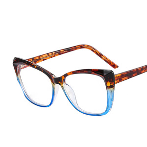 Nuova Montatura per <span class=keywords><strong>Occhiali</strong></span> Anti-Luce Blu Stile Cat Eye 2024, <span class=keywords><strong>Occhiali</strong></span> <span class=keywords><strong>da</strong></span> Computer Vintage di Marca per <span class=keywords><strong>Donne</strong></span>, <span class=keywords><strong>Occhiali</strong></span> Femminili alla Moda - Product Image 5