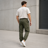 Pantalon de jogging homme en sergé tissé à cordon de serrage, poches cargo, impression sérigraphiée, revers élastiques, style streetwear, marque privée
