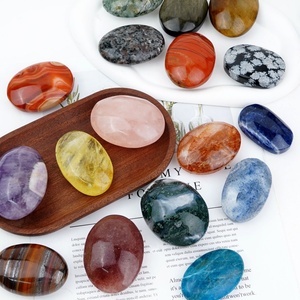 Pierre de paume ovale en cristal naturel sculpté en <span class=keywords><strong>quartz</strong></span> rose et améthyste de l'usine Gold Factory pour la guérison - Product Image 4