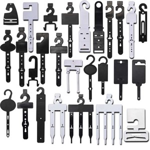 ไม้แขวนเสื้อพลาสติกสีดำขนาดเล็ก140มม. พร้อมพิมพ์โลโก้ที่กำหนดเองสำหรับเข็มขัด - Product Image 6