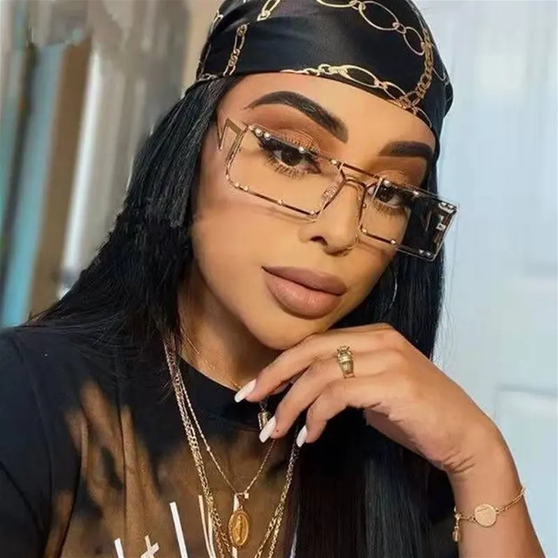 2023 Frauen Männer Niet Dekoration Quadratischer Metallrahmen AC Bunte Linse Luxus Marke Designer Trend UV400 Neue Rechteck Sonnenbrille