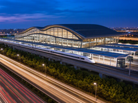 Station de transit en structure acier modulaire, hall ferroviaire préfabriqué en acier, OEM ODM personnalisé