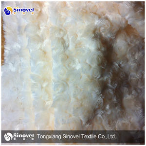 2025 100% polyester artificiel PV velours <span class=keywords><strong>peluche</strong></span> <span class=keywords><strong>peluche</strong></span> tissu longue pile fausse fourrure tissu pour vêtements - Product Image 6