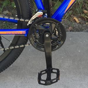 Vélo à suspension de 29 <span class=keywords><strong>pouces</strong></span> de grande <span class=keywords><strong>taille</strong></span> <span class=keywords><strong>VTT</strong></span> en alliage d'aluminium avec système de transmission à <span class=keywords><strong>24</strong></span> vitesses - Product Image 5