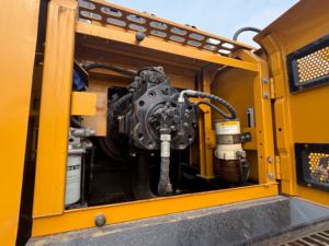 Excavadora SANY SY365H Usada de Buena Calidad, Larga Vida Útil de la Oruga, Bien Mantenida, Cucharón de 1.9m³, Entrega Inmediata - Product Image 2