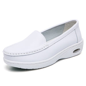 <span class=keywords><strong>Scarpe</strong></span> da <span class=keywords><strong>donna</strong></span> bianche da <span class=keywords><strong>donna</strong></span> personalizzate all'ingrosso <span class=keywords><strong>con</strong></span> punta di sicurezza <span class=keywords><strong>con</strong></span> cuscino d'aria cavo tacchi antiscivolo in pelle da mamma a basso prezzo - Product Image 1