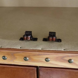 OEM ODM lưu trữ thân cây với cửa kính retro cổ điển nâu chính hãng da cổ Tủ sách bằng gỗ Kệ Sách thiết kế - Product Image 6