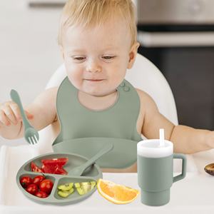 Gobelet en silicone de 280 ml avec paille, résistant à la chaleur et réutilisable, pour bébé, personnalisable avec logo – Vente en gros - Product Image 3