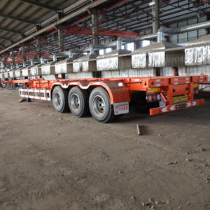 Semi-remorques squelette pour conteneurs 20 et 40 pieds, neuves, en acier, 2, 3, 4 essieux, 40, 50, 60 tonnes, pour expédition en Arabie Saoudite et en Afrique - Product Image 3