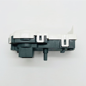 Interrupteur de verrouillage électronique de porte pour lave-linge à chargement frontal Siemens Ge Samsung 0024000128Ge - Product Image 1