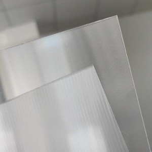 Láminas Lenticulares Adhesivas para Impresión UV 3D, 75 LPI, 0.6mm de Grosor, 101.6x152.4 mm, PP Ecológico, Diseños Personalizados ATECH DESIGN - Product Image 2