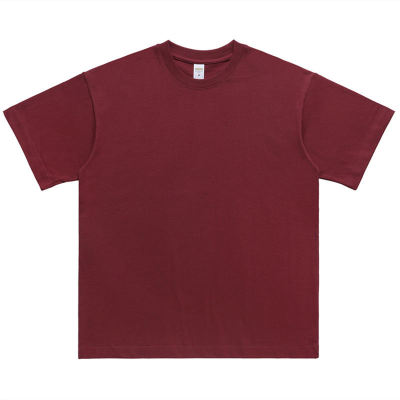 สีแดงเข้ม