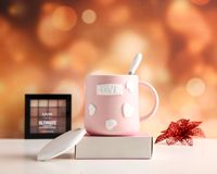 Ensemble de tasses à pois taille personnalisée 440ml tasses tasse en céramique tasse en céramique moderne série café thé lait cadeaux en céramique contemporain