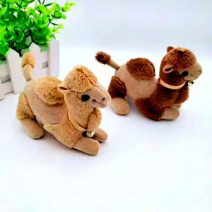 Llavero de peluche de camello de dibujos animados creativo, juguete de peluche para máquina de garras, adorno colgante premium, venta al por mayor - Product Image 1