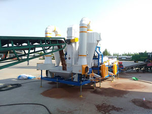 Limpiadora <span class=keywords><strong>de</strong></span> Granos <span class=keywords><strong>para</strong></span> Palomas Multifuncional 5XFZ-50S: Cribas Anchas <span class=keywords><strong>de</strong></span> 2400*1800 mm y Potencia <span class=keywords><strong>de</strong></span> 34.9 kW <span class=keywords><strong>para</strong></span> el Procesamiento a Gran Escala <span class=keywords><strong>de</strong></span> Alimento <span class=keywords><strong>para</strong></span> Aves - Product Image 5