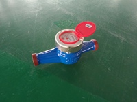 Compteur d'eau numérique à boîtier en acier inoxydable durable avec mesure de haute précision, indice de protection IP68, taille DN25, OEM disponible