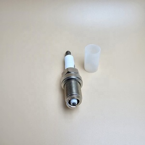 Bougie d'allumage de <span class=keywords><strong>voiture</strong></span> de pièces d'auto de qualité supérieure PK20TR11 9091901194 bougie d'allumage automatique pour bougies d'allumage de moteur de <span class=keywords><strong>voiture</strong></span> - Product Image 2