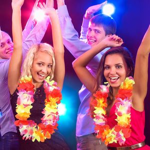 Collier de fleurs lumineuses LED tendance avec lumières LED, colliers de fleurs Luau pour mariage, fournitures de fête sur le thème tropical - Product Image 3