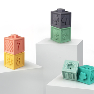 De Construction 3D Tactile Main Bébé En Caoutchouc de <span class=keywords><strong>Massage</strong></span> Hochet Anneau De Dentition jouet Ensemble Presser Boule De Bain - Product Image 4