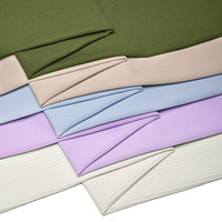Tissu tricoté approprié délicat confortable en coton nacré à haute élasticité pour les pantalons à capuche à manches courtes