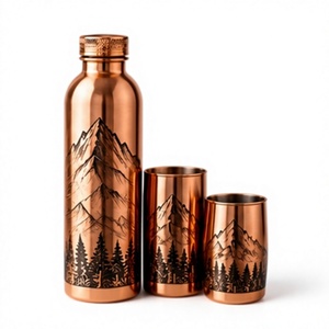 Juego de Termo y Tazas de Cobre Grabado Artesanal con Diseño de Montaña, Vajilla Portátil para Bebidas al Aire Libre - Product Image 1
