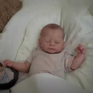 48厘米柔软的身体新生婴儿娃娃逼真的柔软触摸哈珀重生婴儿娃娃