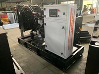 Groupe électrogène diesel à châssis ouvert pour l'alimentation des chantiers et la puissance de secours industrielle avec radiateur de moteur et panneau de commande