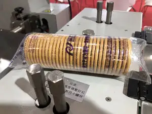 Biscotti biscotti sul bordo impianti di imballaggio automatico di imballaggio biscotto macchina