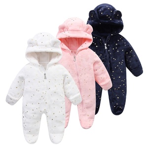 Combinaison bébé en polaire douce et flanelle polyester, imprimé étoiles mignon, fermeture éclair, pour l'hiver, collection transfrontalière, nouvelle collection Mother's Babybear - Product Image 2