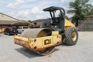 Compacteur routier Bomag BOMAG 216 d'occasion avec moteur Cummins d'origine japonaise - Vente à prix réduit à Hefei, Chine - Product Image 2