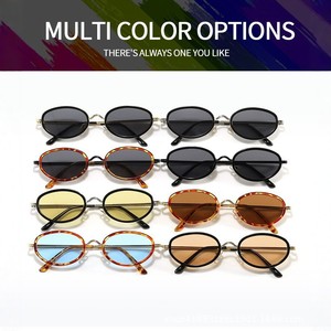 Kacamata Hitam Fashion Trendy Wanita Pria Berkualitas Tinggi Perlindungan UV400 Kacamata Retro Grosir Langsung dari Pabrik - Product Image 3