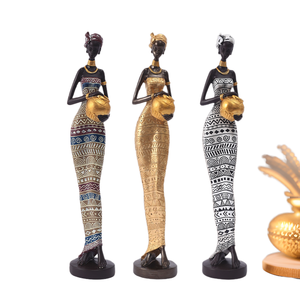 Escultura de Personaje de Película Televisada Pintada a Mano, Estilo Retro Africano Ecológico, Artesanía de Resina Negra para Sala de Estar - Product Image 1