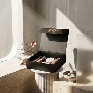 Caja de Regalo Rígida Magnética Negra Mate de Lujo Personalizada con Logotipo para Empaque de Productos de Belleza y Cuidado de la Piel - Product Image 2