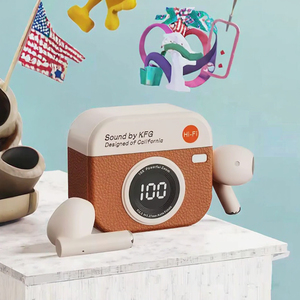 หูฟังไร้สาย Q86 Retro Camera ลายหนัง พร้อมหน้าจอแสดงผลดิจิตอล สำหรับเล่นเกมส์ ลดการดีเลย์ - Product Image 3