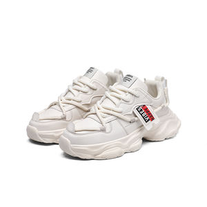 Chaussures de sport décontractées pour hommes, style marche, vente en gros d'usine, chaussures de luxe tendance, chaussures de jogging automne-hiver, à lacets élégants - Product Image 1