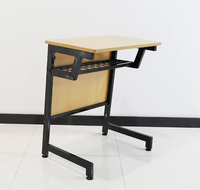 Chaise d'école moderne en bois avec design métallique confortable pour les niveaux primaire et secondaire