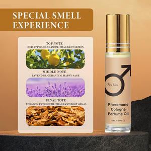 Perfume en roll-on para hombre, aroma amaderado, fragancia ligera y duradera, disponible en stock. - Product Image 3