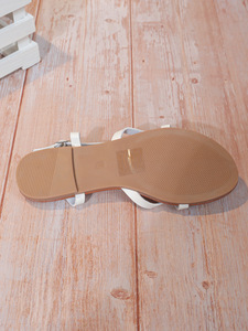 2025 estate <span class=keywords><strong>sandali</strong></span> con <span class=keywords><strong>zeppa</strong></span> da <span class=keywords><strong>donna</strong></span> con fondo piatto morbido nuove scarpe da vacanza da spiaggia per il tempo libero fodera in pelle - Product Image 3
