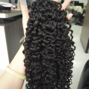 Extensiones de Cabello Rizado Bohemio Invisible Sin Nudos 8A, 60g, Cabello Humano Pre-Separado, Sin Tensión, Mechones de Pluma para Crochet - Product Image 1