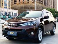 Toyota RAV4 AWD d'occasion : 2013 2.5 Elite 4WD, faible kilométrage, moteur V6