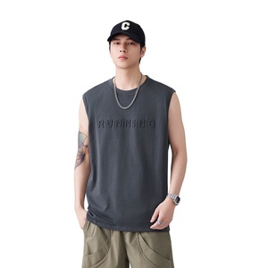 Gilets pour hommes personnalisés de qualité supérieure pour la promotion de votre marque, tissu doux et respirant avec votre propre design ou logo d'entreprise - Product Image 1