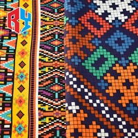 Tissu imprimé en rayonne de style marocain de Shaoxing, motifs géométriques, 105 g/m², couleurs vives, doux pour les vêtements