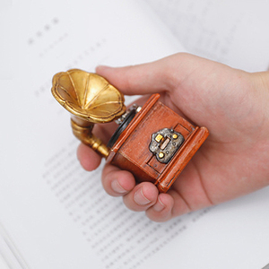 Regalos para niños y adultos, <span class=keywords><strong>objetos</strong></span> antiguos, cámara, fonógrafo, juguetes de resina en miniatura, regalos, adornos de decoración, Mini artesanías de resina/ - Product Image 5