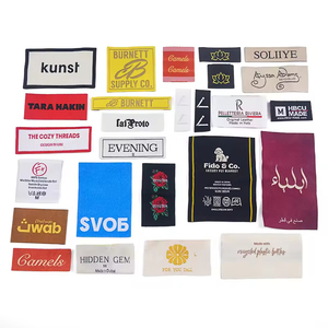 Etiquetas Tejidas Personalizadas al por Mayor para Ropa, Etiquetas Plegables al Centro, Etiquetas de Tela Lavables, Etiquetas para Prendas - Product Image 4