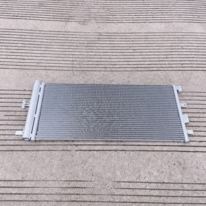 Condenseur de voiture de pièces automobiles pour <span class=keywords><strong>Ford</strong></span> <span class=keywords><strong>Kuga</strong></span> Escape 2020 2021 2022 2023 <span class=keywords><strong>2024</strong></span> - Product Image 4