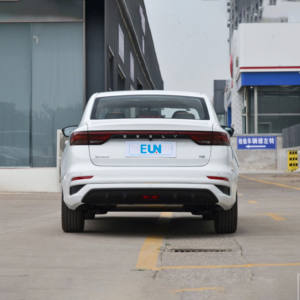 Auto Usata: Offerta Imperdibile, Prezzo Vantaggioso! Geely Emgrand 1.5L CVT, 4 Porte, 5 Posti, Berlina, Benzina - Product Image 4