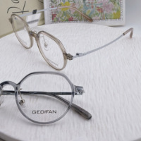 Nueva Montura de Gafas de Moda con Forma Cuadrada y Redonda, Estiliza el Rostro, Versátil, Estilo Influencer, Serie de Colores de Baja Saturación 56833