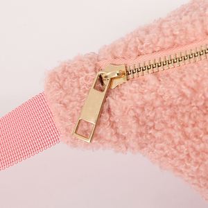 กระเป๋าคาดเอวแฟชั่นกำมะหยี่แบบมีซิปสำหรับฤดูใบไม้ร่วงและฤดูหนาว  แบบยูนิเซ็กซ์  รับผลิตตามสั่ง  ขายส่ง  กระเป๋าคาดเอวแบบพกพา  กระเป๋าคาดลำตัว - Product Image 3