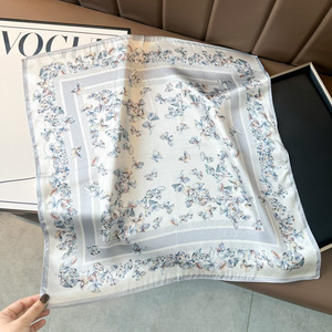 Foulard carré 100 % soie de mûrier pour femme, imprimé cachemire vintage, petit bandana en soie, foulard de luxe pour le cou, accessoire pour cheveux et sac - Product Image 4