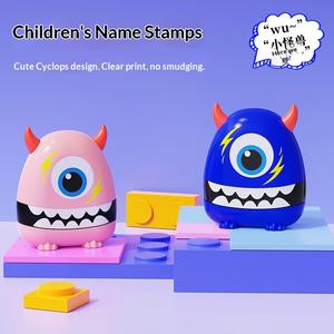 Tampon nominatif en plastique pour enfants, motif monstre de dessin animé, pour vêtements de bébé de maternelle, mignon, vente en gros - Product Image 5